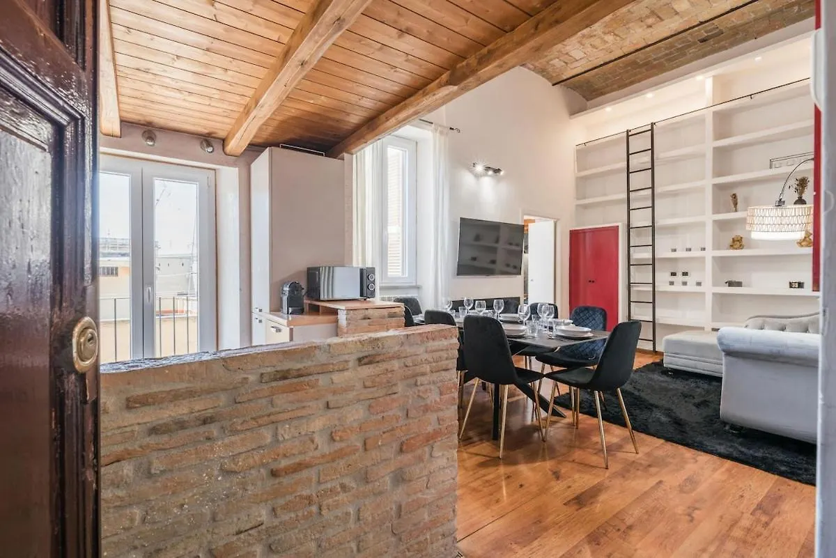 Vatican Duplex, Perfect For Visiting Rzym 0*,  Włochy
